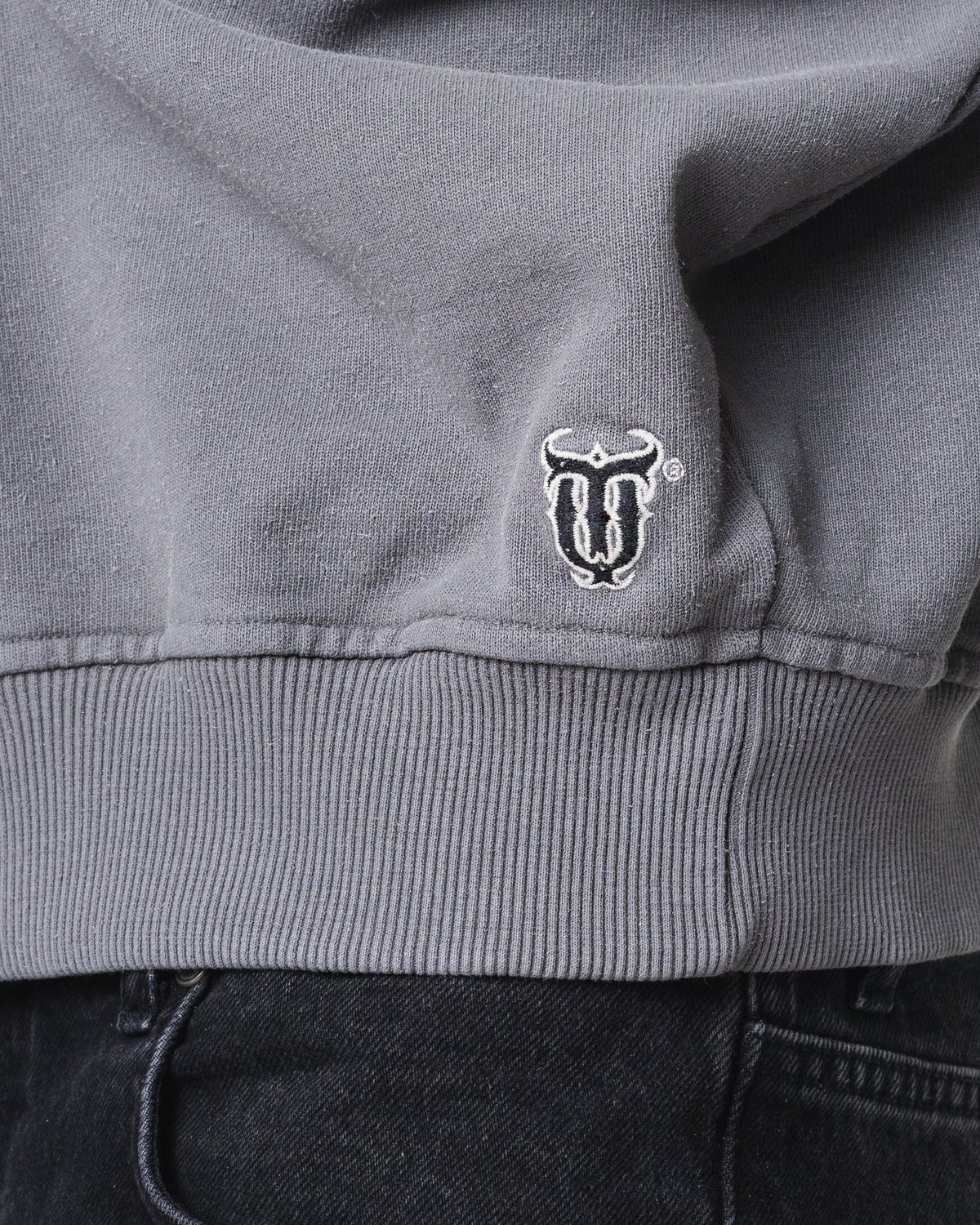 ESSENTIAL GREY SWEATER