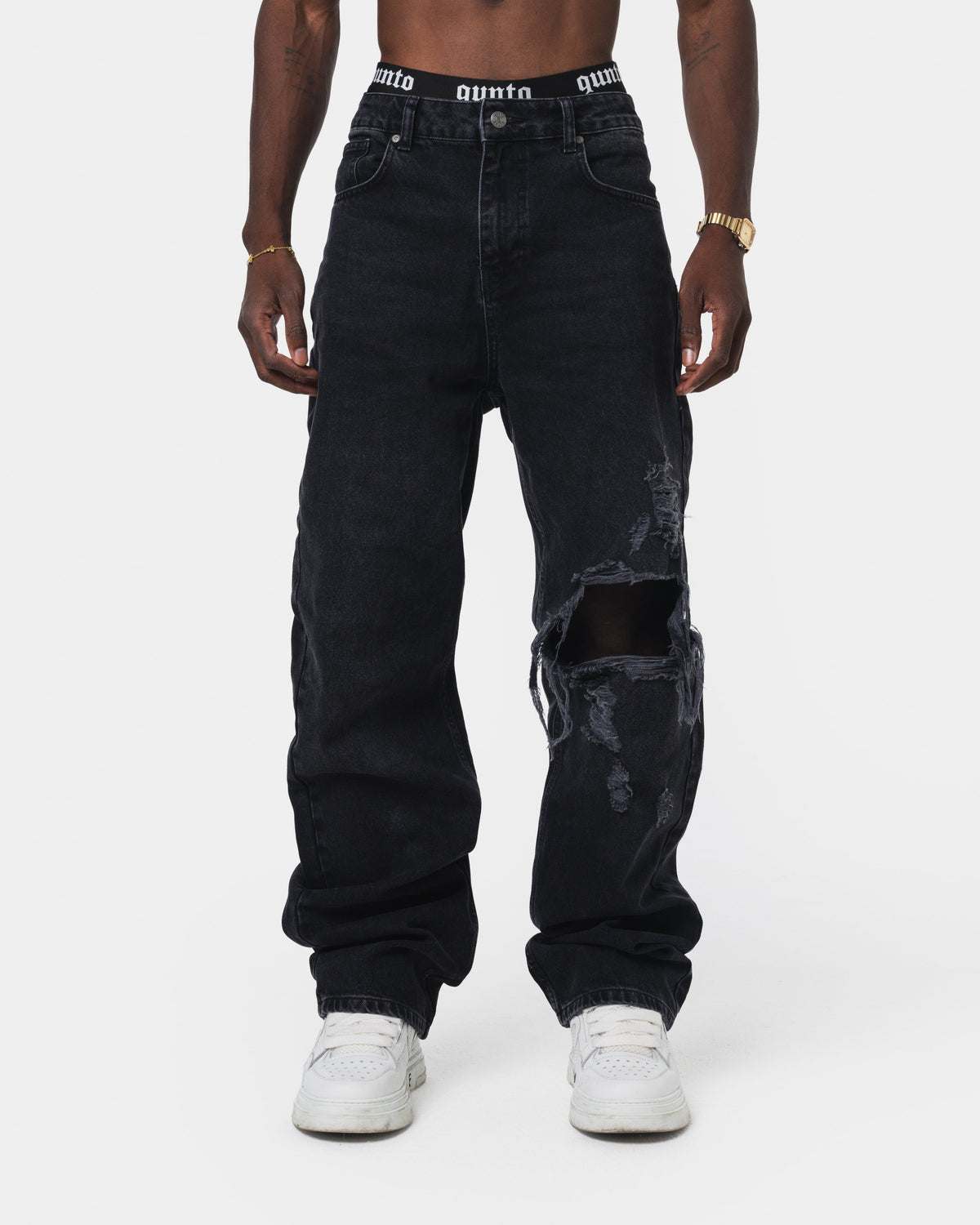 RIPPED JEANS BLACK