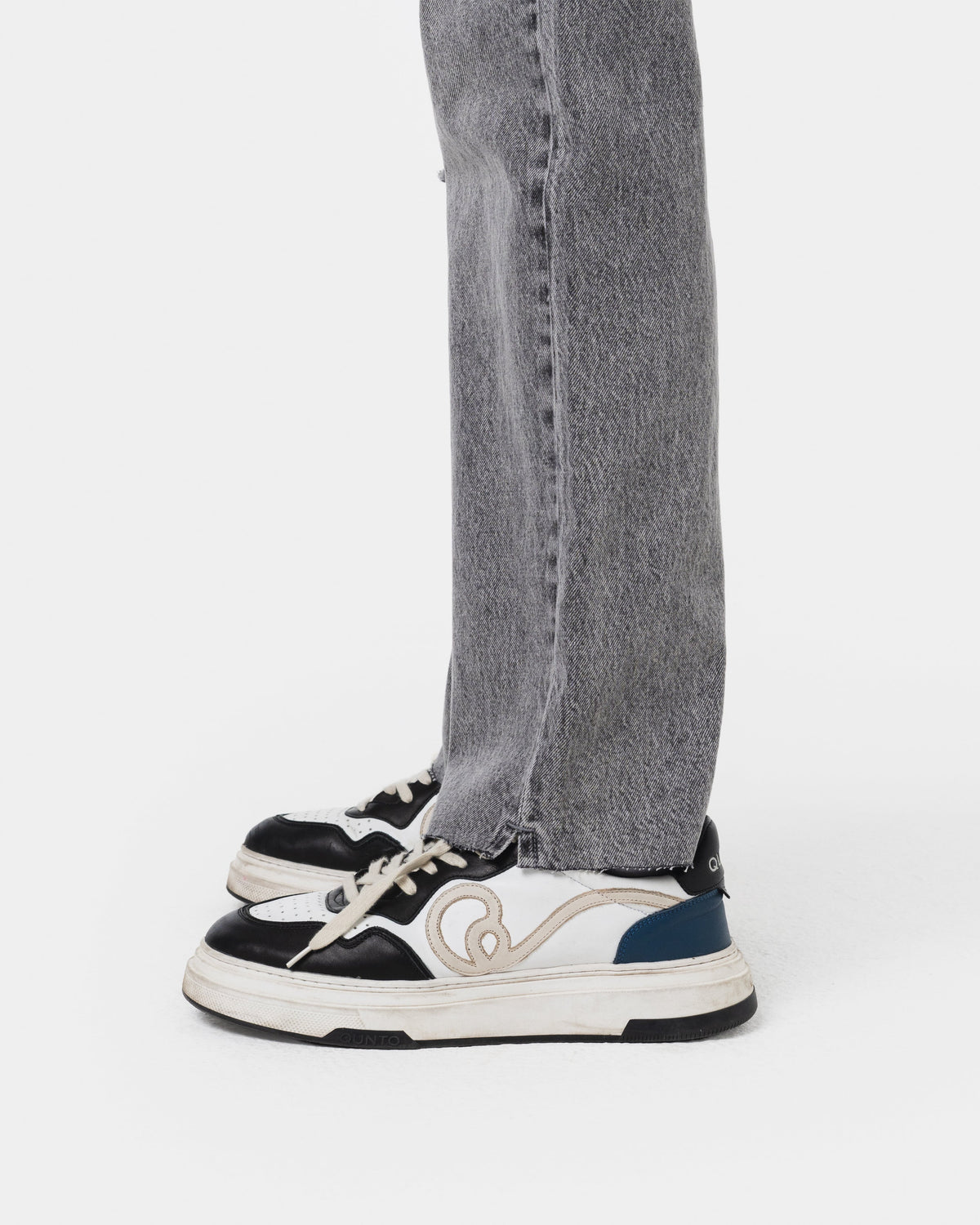 W RIPPED JEANS GREY