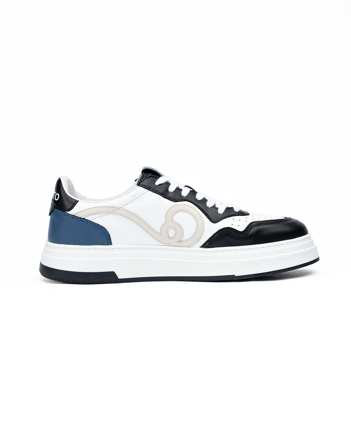 The Low Sneaker Blue & Cream