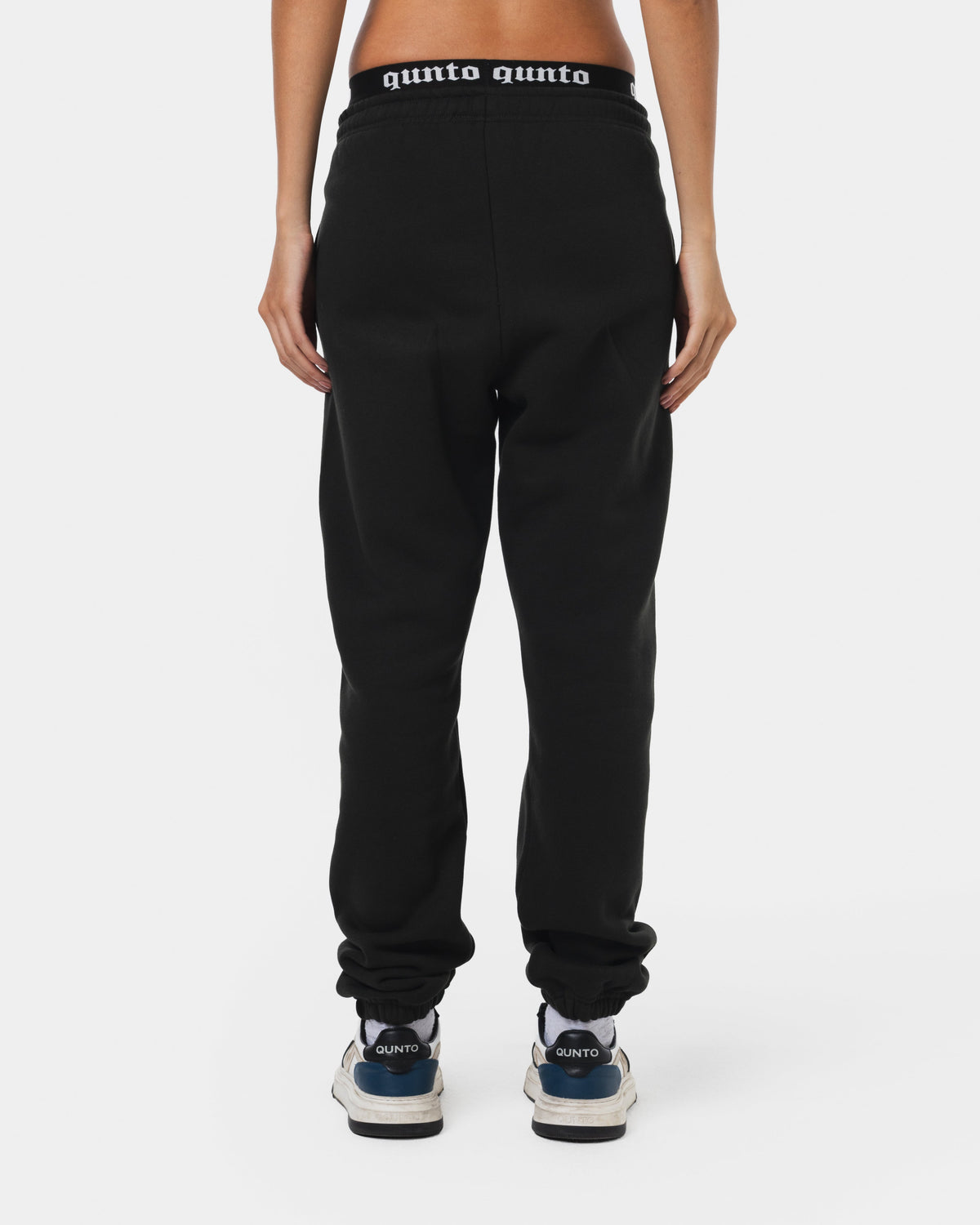W REGULAR JOGGER BLACK