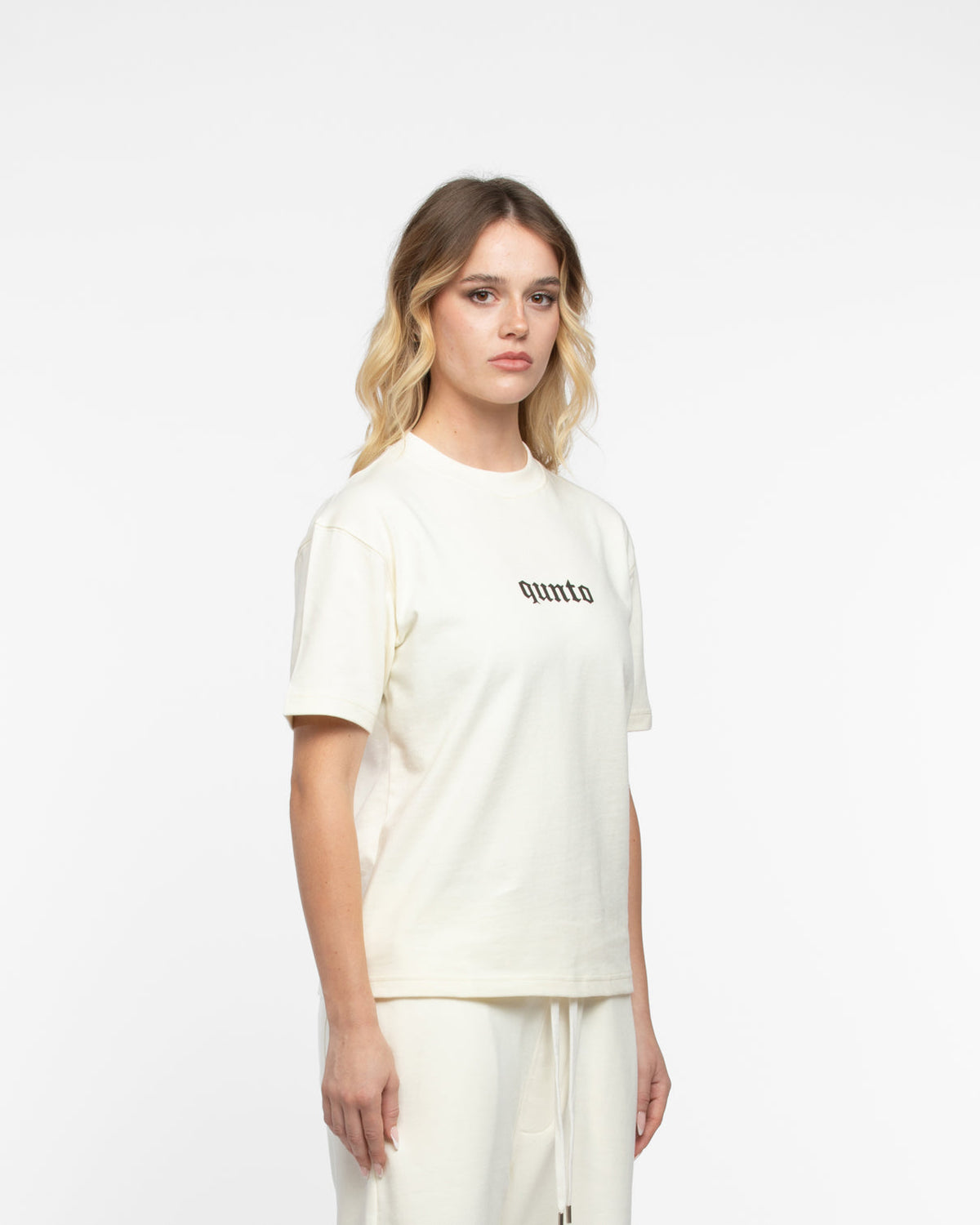 W ESSENTIAL WHITE TSHIRT