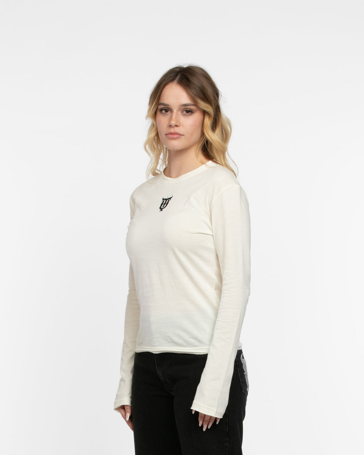 W LONGSLEEVE QUNTO BASIC WHITE