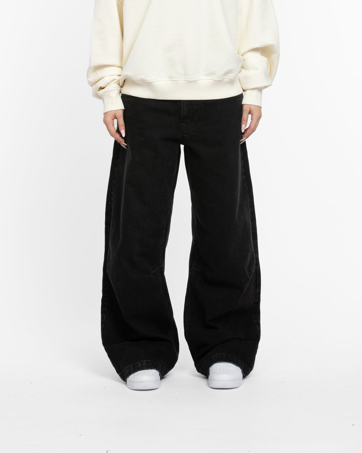 W BAGGY JEANS BLACK