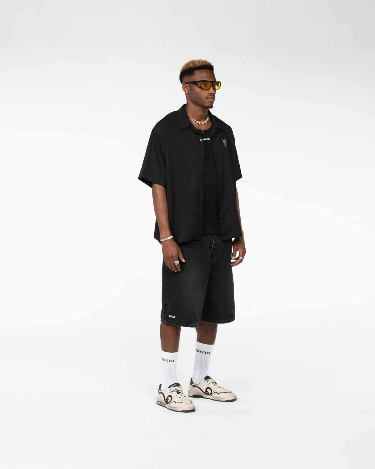 QT SHIRT BLACK