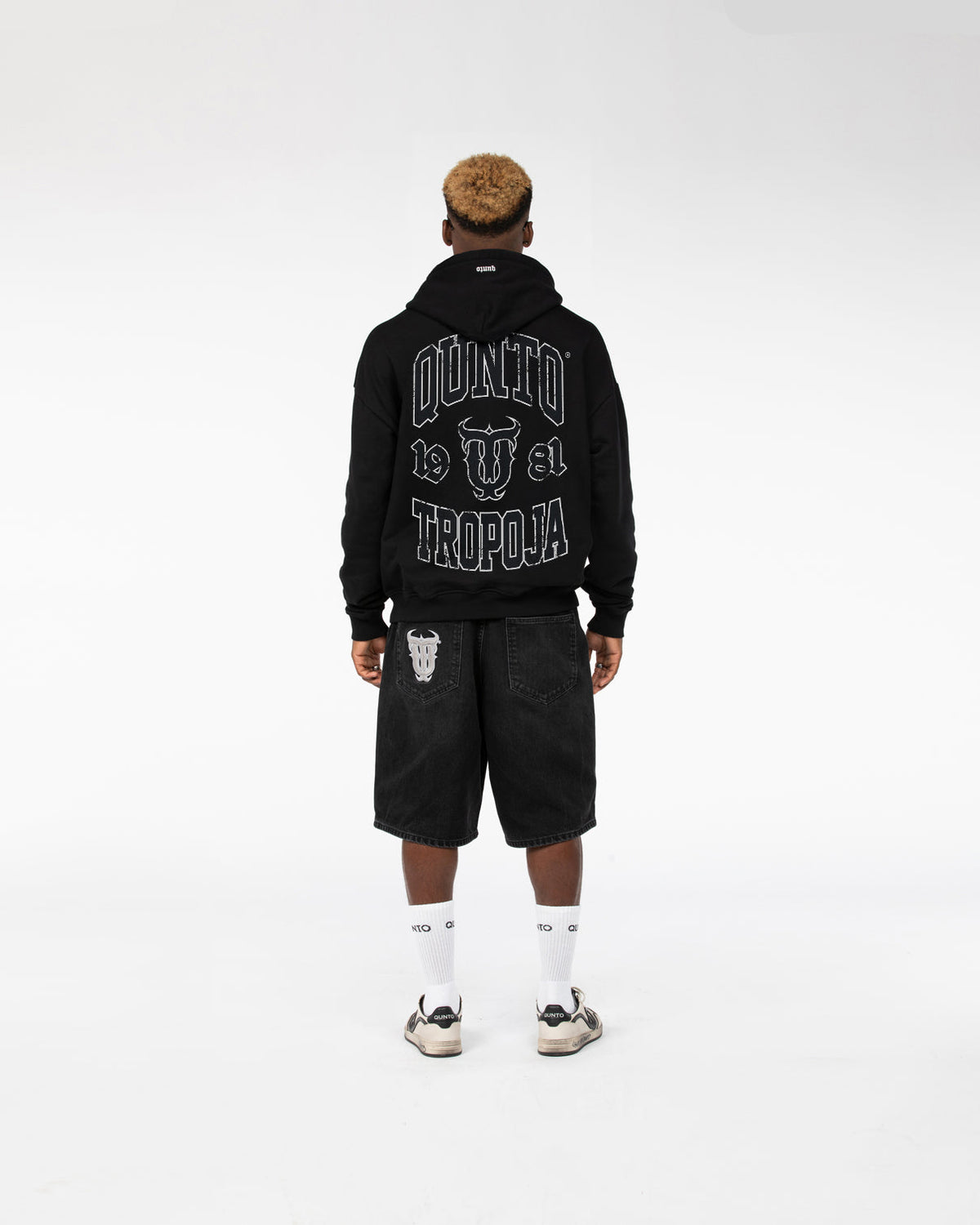 TROPOJA HOODIE BLACK