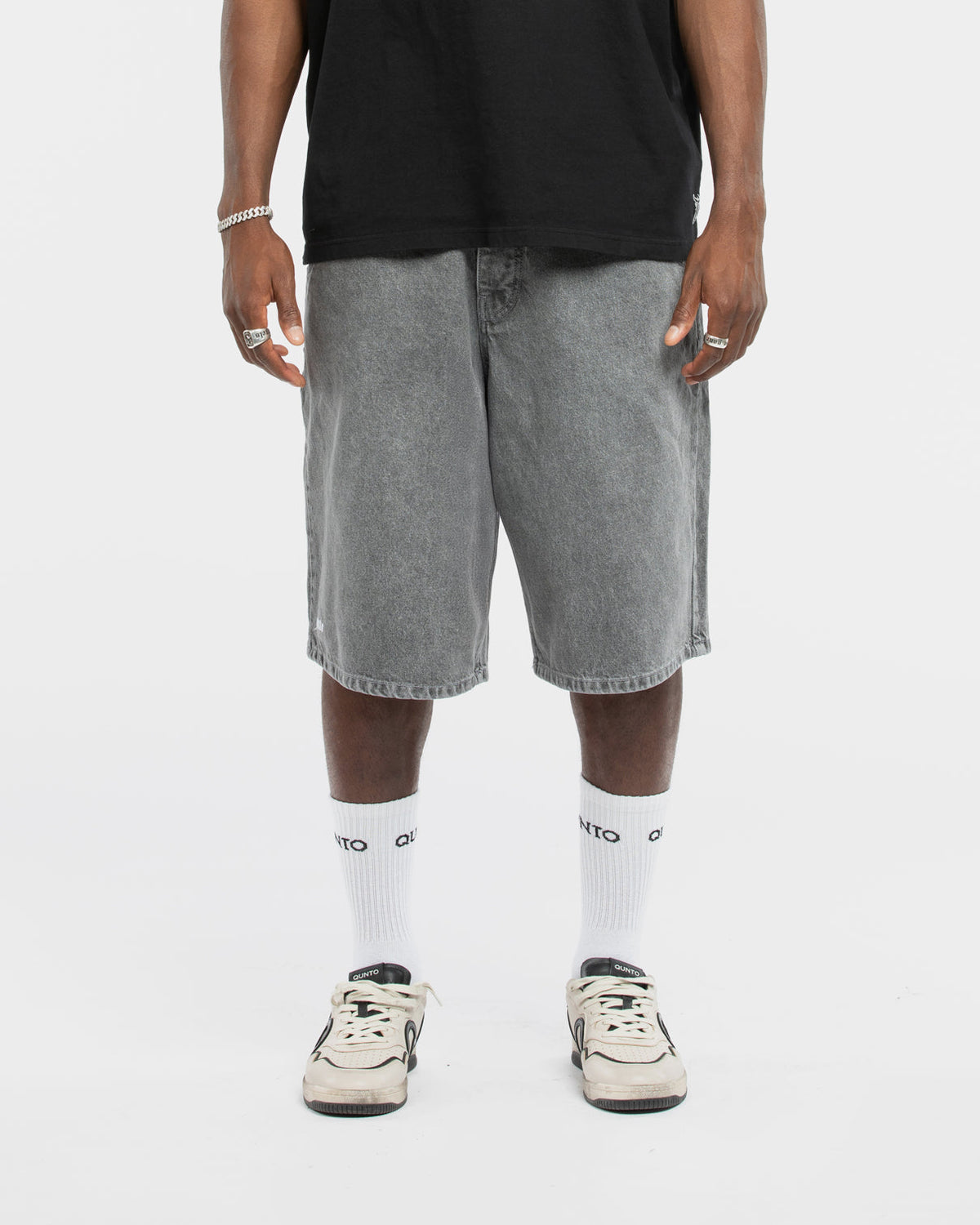 QT DENIM SHORTS GREY