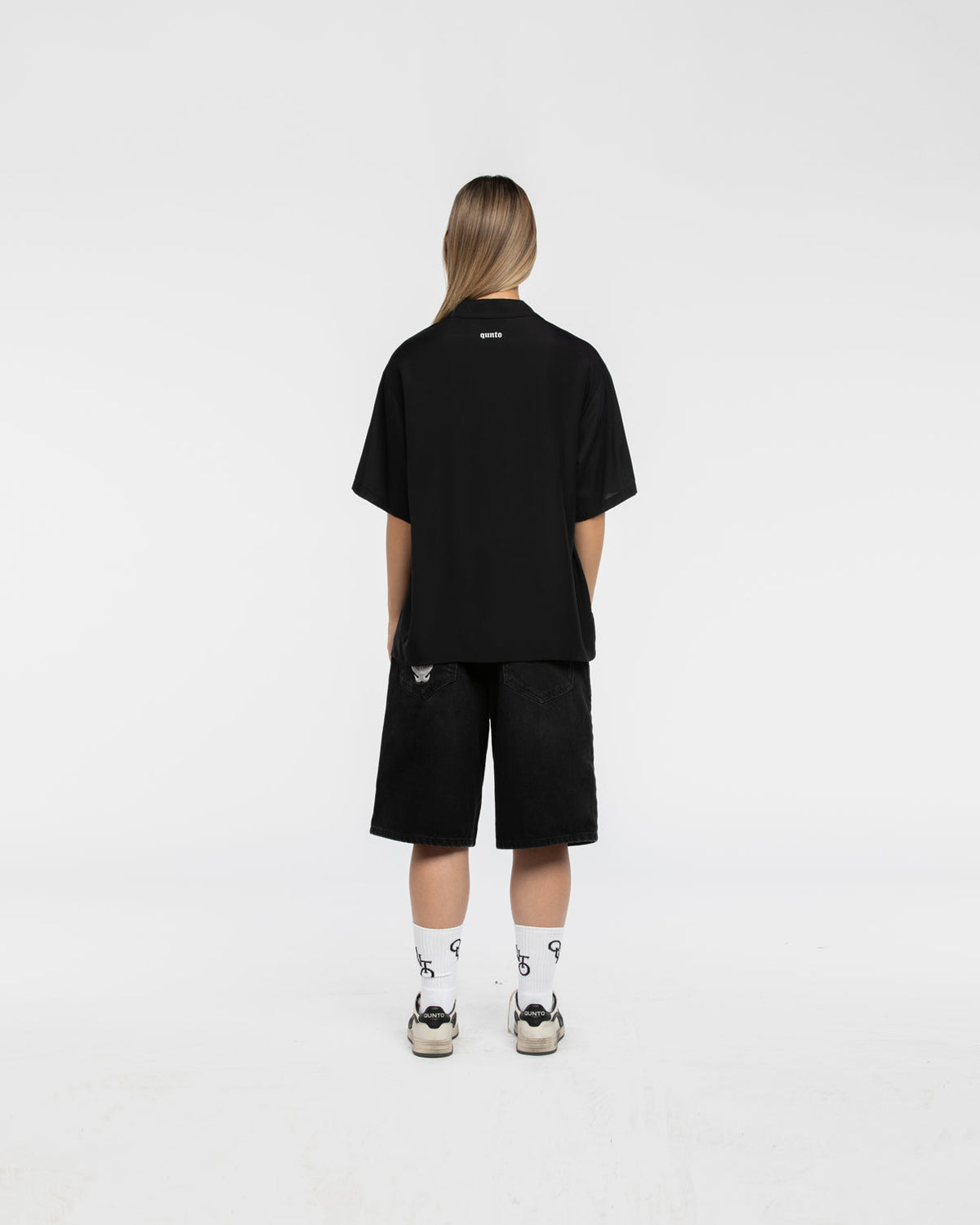 QT SHIRT BLACK