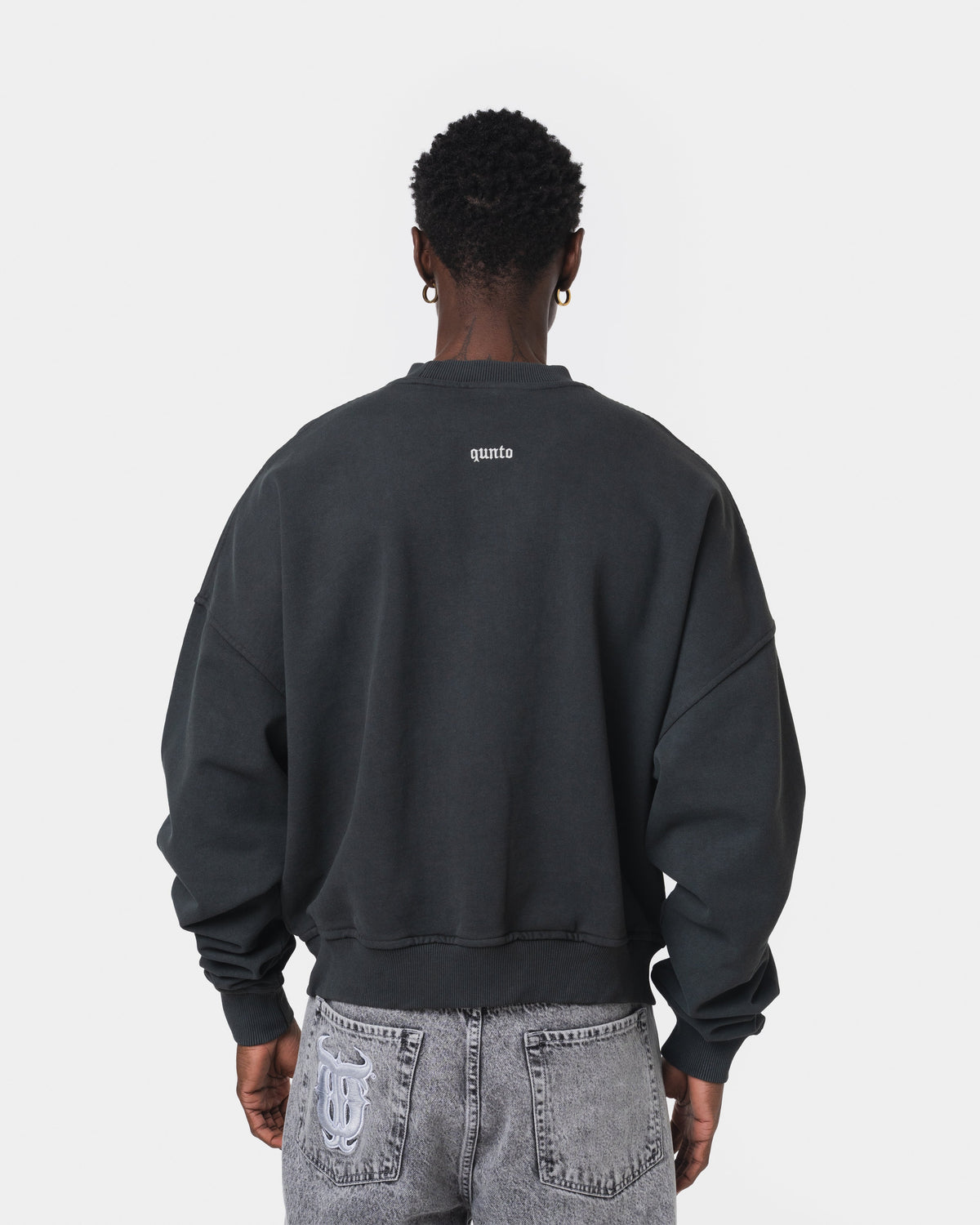 ESSENTIAL BLACK SWEATER