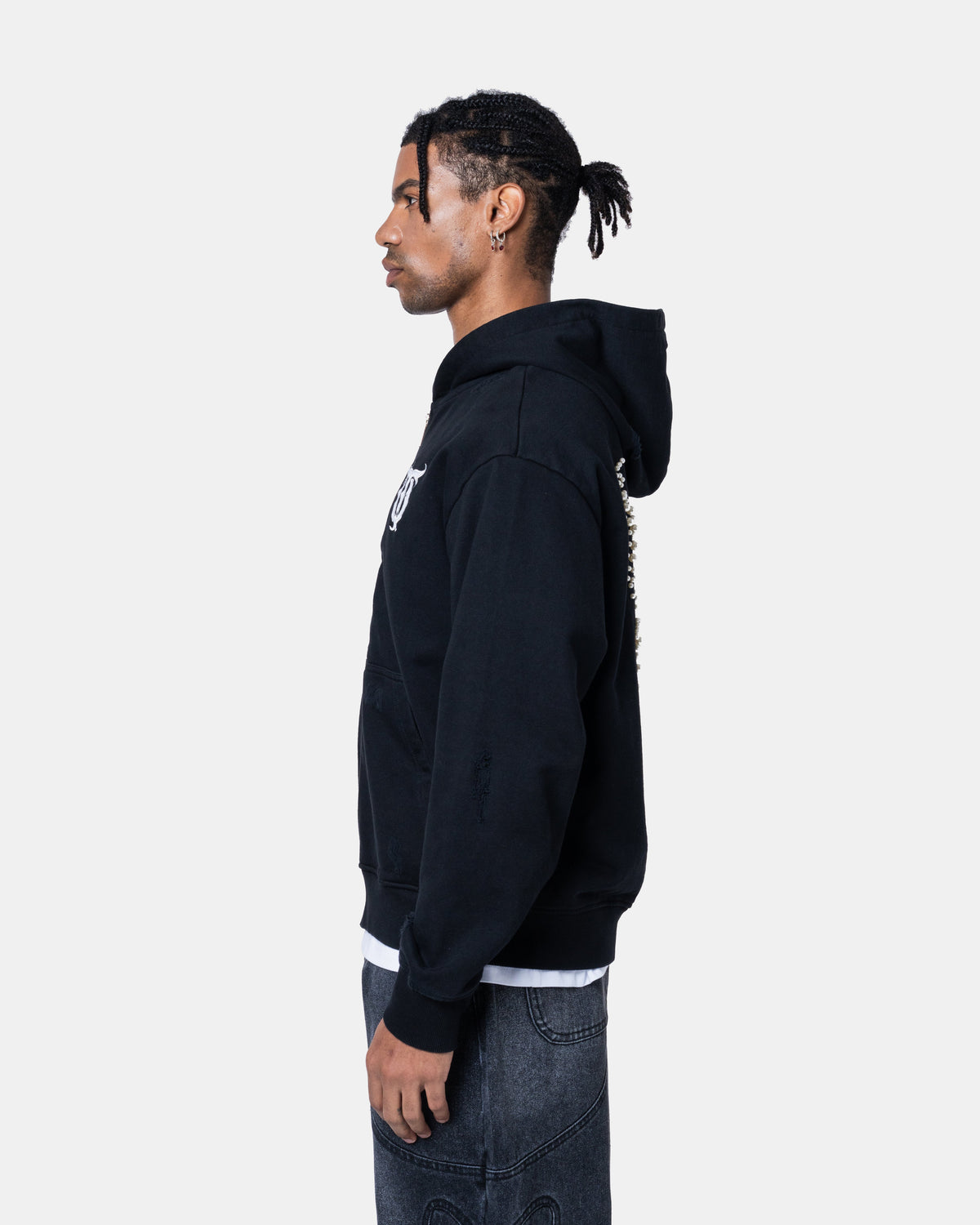 QT PEARL ZIPPER HOODIE BLACK
