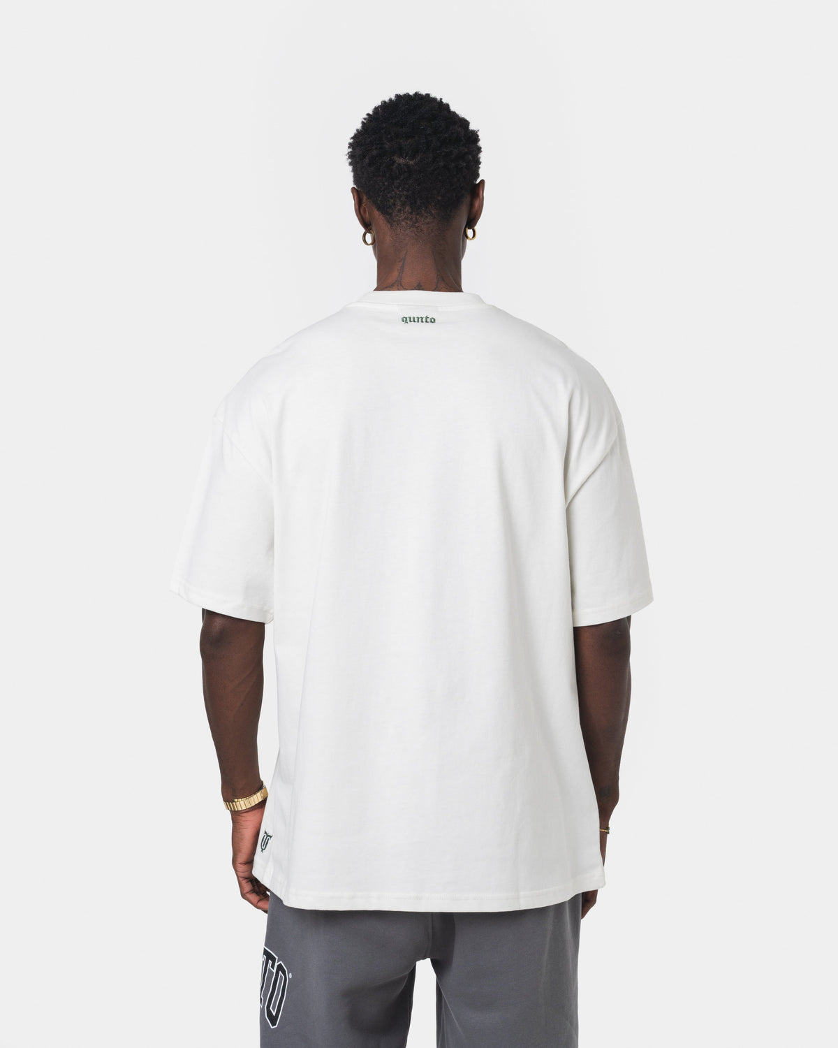 QUNTO GREEN ON WHITE TSHIRT