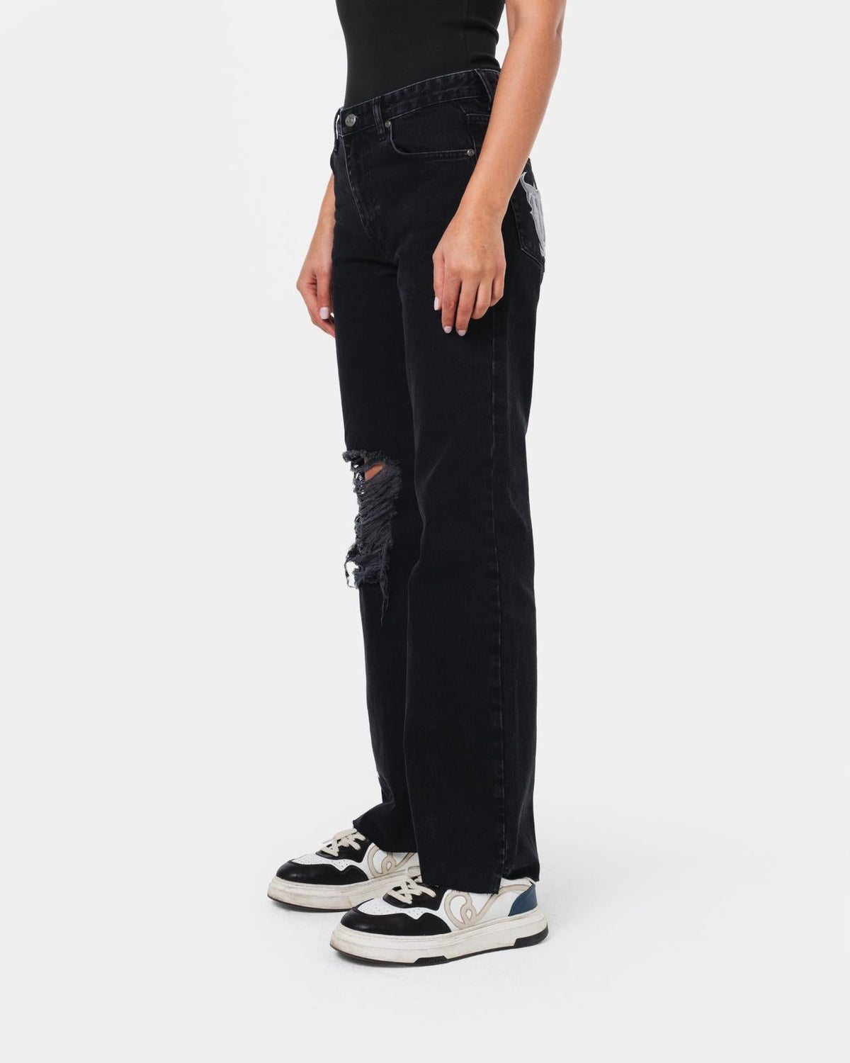 W RIPPED JEANS BLACK